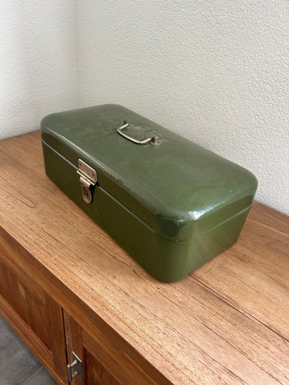 Vintage Groene Metalen Broodtrommel / Opbergdoos, Antiek en Kunst, Ophalen