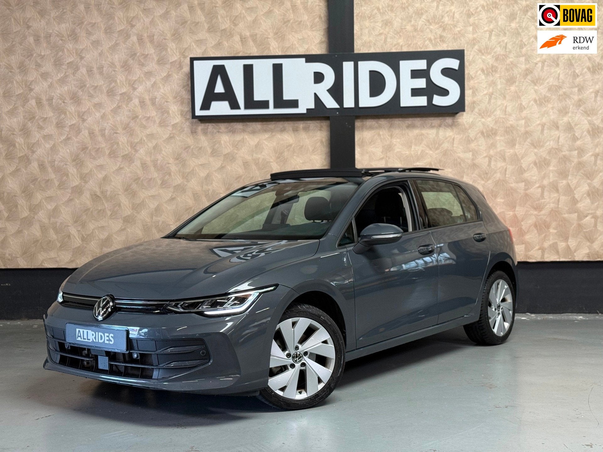 Volkswagen GOLF 1.5 eTSI Life Edition, Auto's, Dealer onderhouden, Stof, Euro 6, 4 cilinders