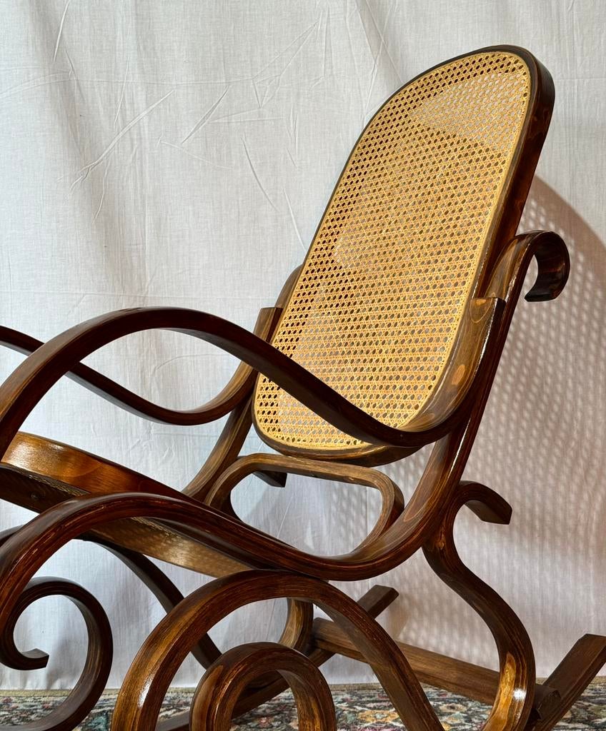 Vintage Thonet-stijl Webbing Schommelstoel, Huis en Inrichting, Stoelen, Ophalen of Verzenden