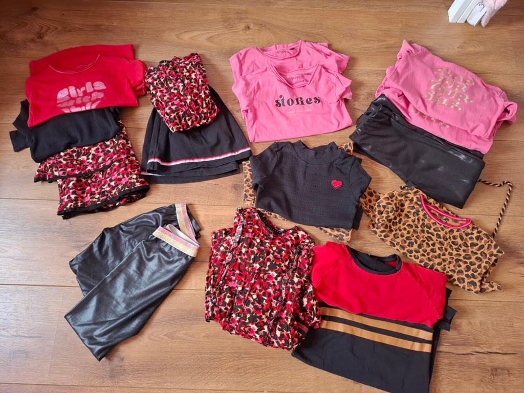 Tweeling meisjes mix en match Quapi kleding pakket 134/140, Ophalen of Verzenden, Zo goed als nieuw, Kleding