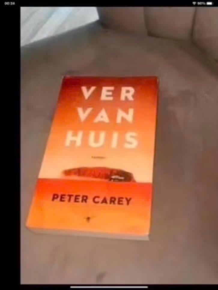 Ver van huis - Peter Carey, Gelezen, Overige, Ophalen of Verzenden, Peter Carey