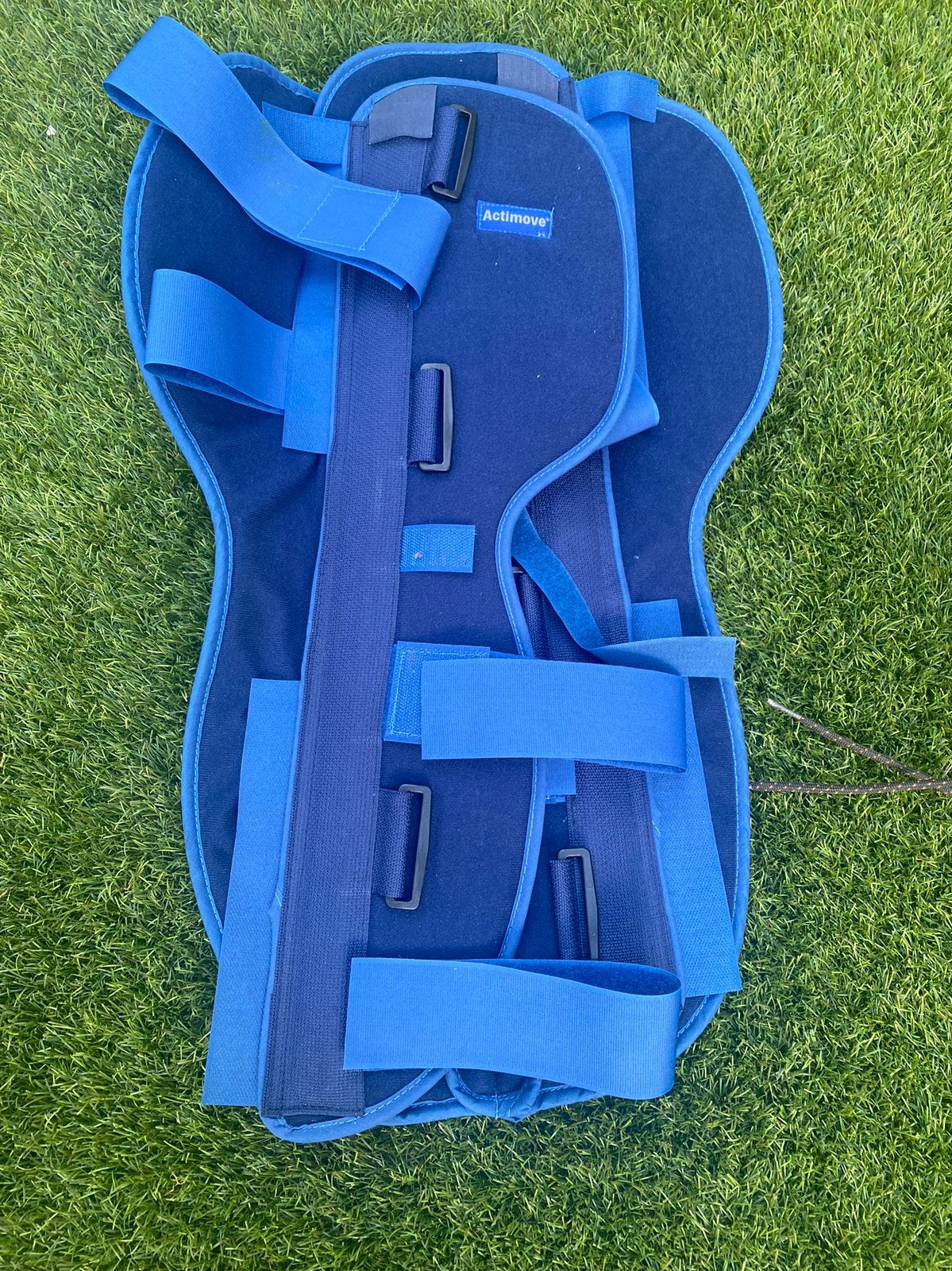 Kniebrace Actimove, Diversen, Braces, Ophalen of Verzenden, Zo goed als nieuw