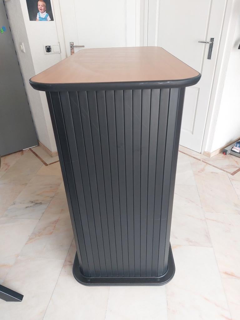 Nette zwarte roldeurkast 120br, 108hoog en 58diep, Huis en Inrichting, Kasten | Roldeurkasten en Archiefkasten, Ophalen, Gebruikt