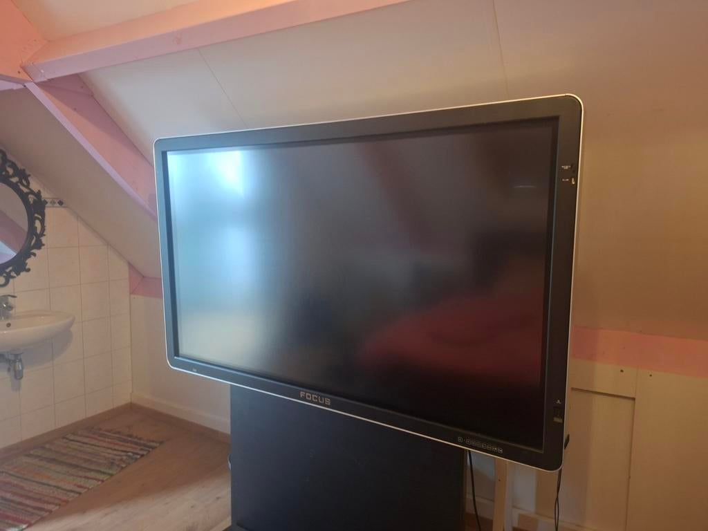Focus LCD TV - Ideaal voor presentaties of als extra scherm, Gebruikt, 50 Hz, LCD, 100 cm of meer