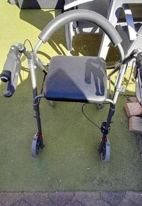 Rollator, Diversen, Ophalen