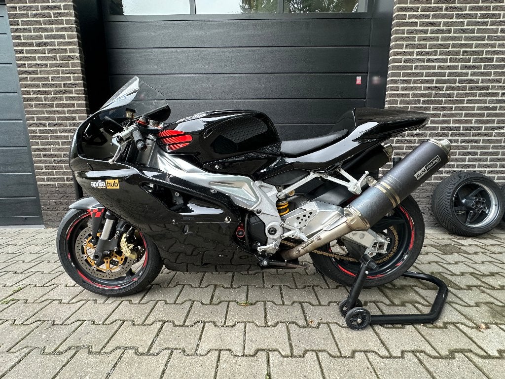 Aprilia RSV 1000 R   bjr 2004    Circuitmotor., Motoren, 2 cilinders, Super Sport, Particulier, 1000 cc