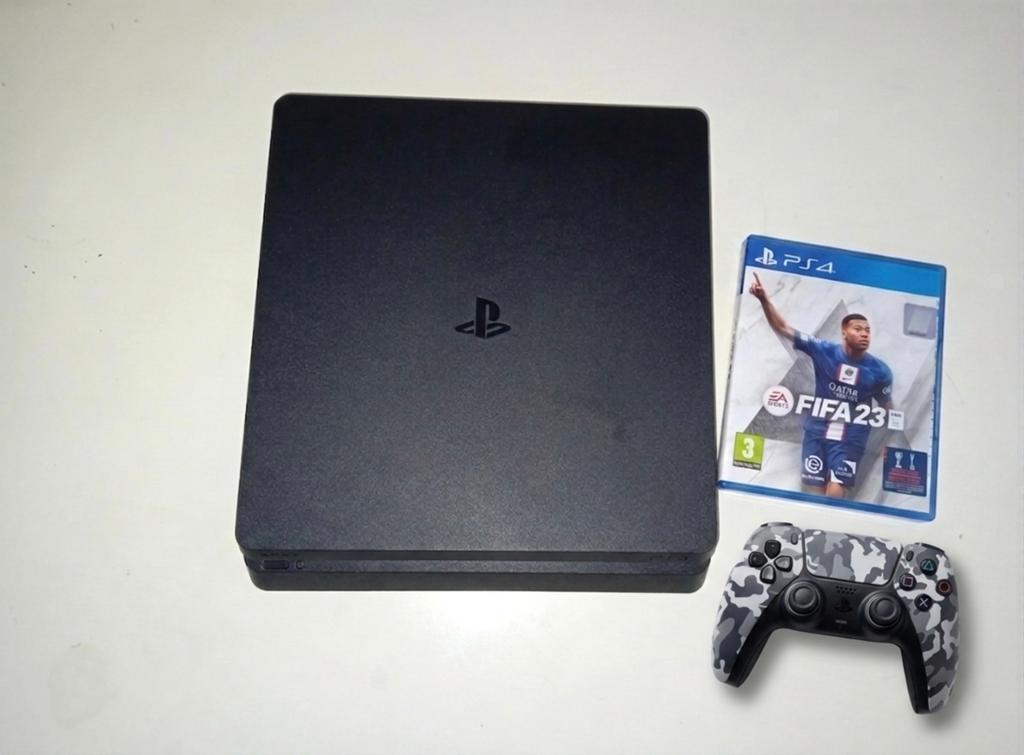 PlayStation 4, Met games, Ophalen of Verzenden, Zo goed als nieuw, Met 1 controller
