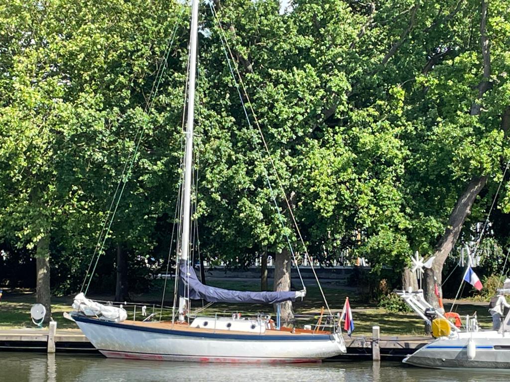 One off “Koopmans”., Watersport en Boten, Ophalen, Overige merken, Gebruikt, Binnenboordmotor