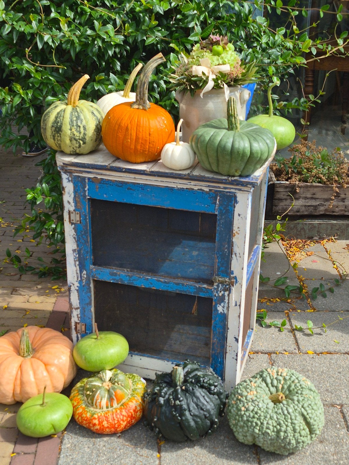 Brocante kastje !, Ophalen