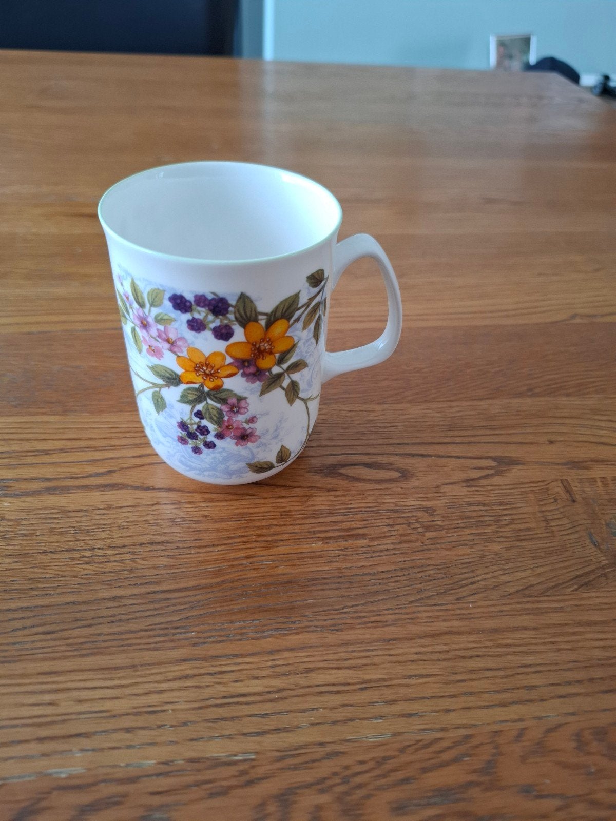 beker bloemen, Ophalen of Verzenden, Zo goed als nieuw, Overige stijlen, Kop(pen) en/of Schotel(s)