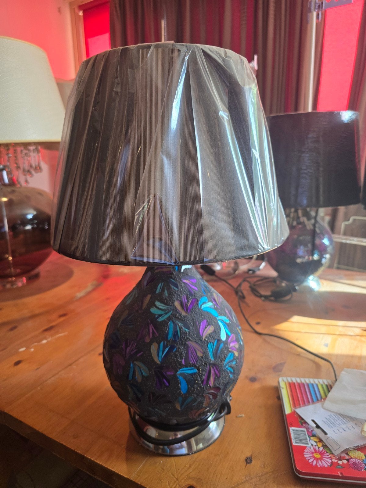 Sfeervolle tafellamp met mozaïek voet en kap., Ophalen, Meerkleurig, Zo goed als nieuw, Glas
