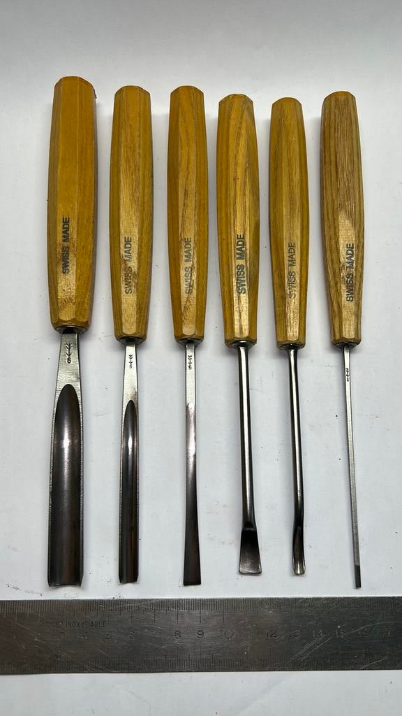 6 pfeil gutsen ( swiss made guts beitels ), Ophalen of Verzenden, Zo goed als nieuw, Meerdere media