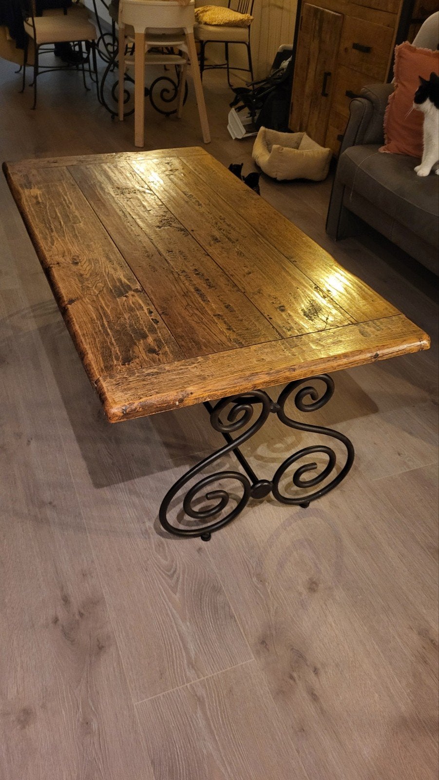 Robuuste eethoek en salontafel met massief eiken blad, Antiek en Kunst, Ophalen
