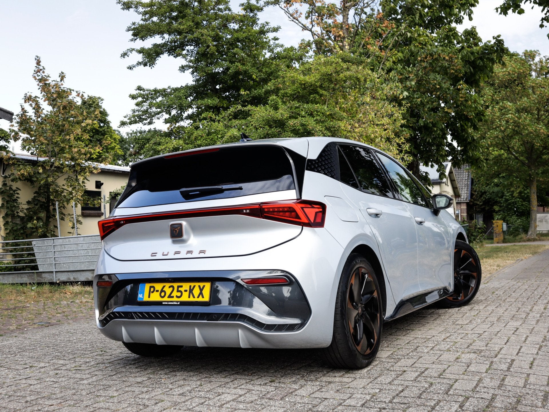 CUPRA Born Adrenaline One 62 kWh 3-Fase 1e-Eig. & Dealer-Ond, Automaat, Gebruikt, Origineel Nederlands, Grijs