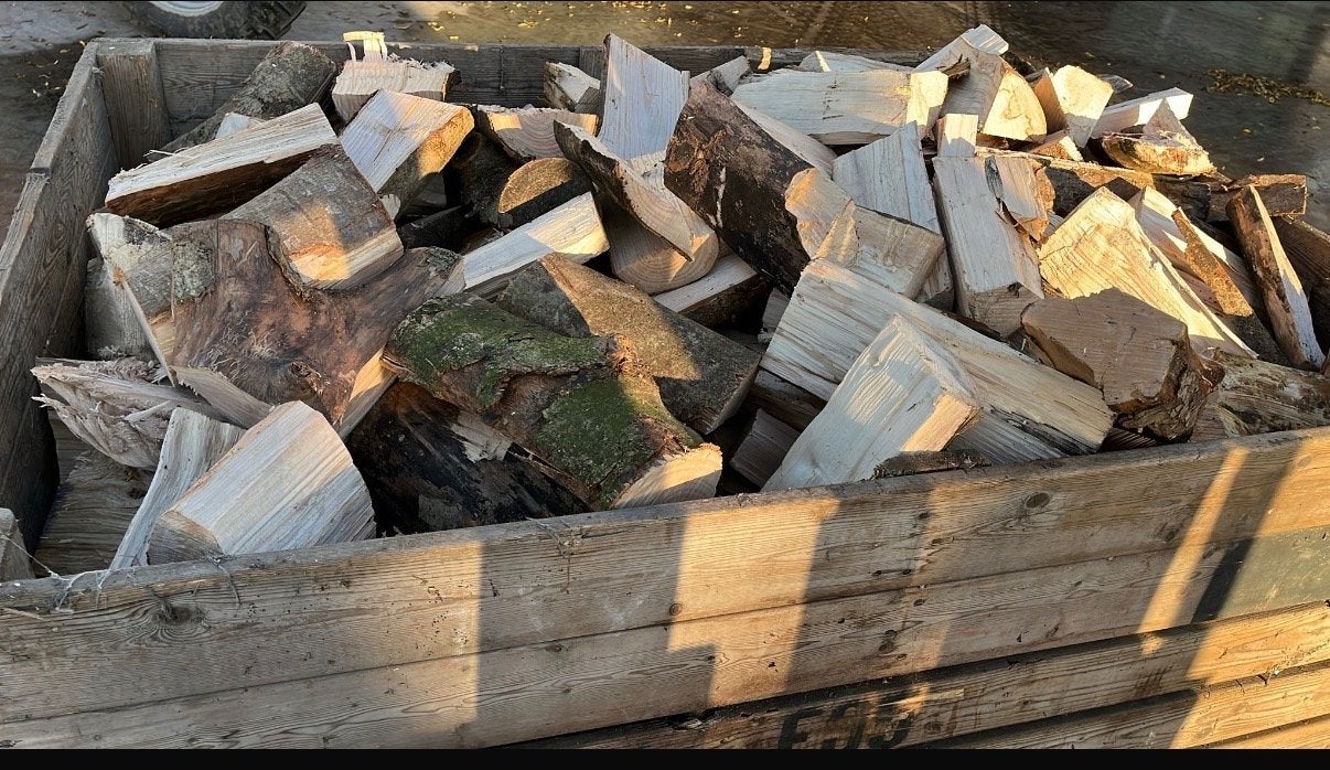 4 kuub eikenhout, losgestort - Bezorging mogelijk, 3 tot 6 m³, Ophalen of Verzenden, Eikenhout, Blokken