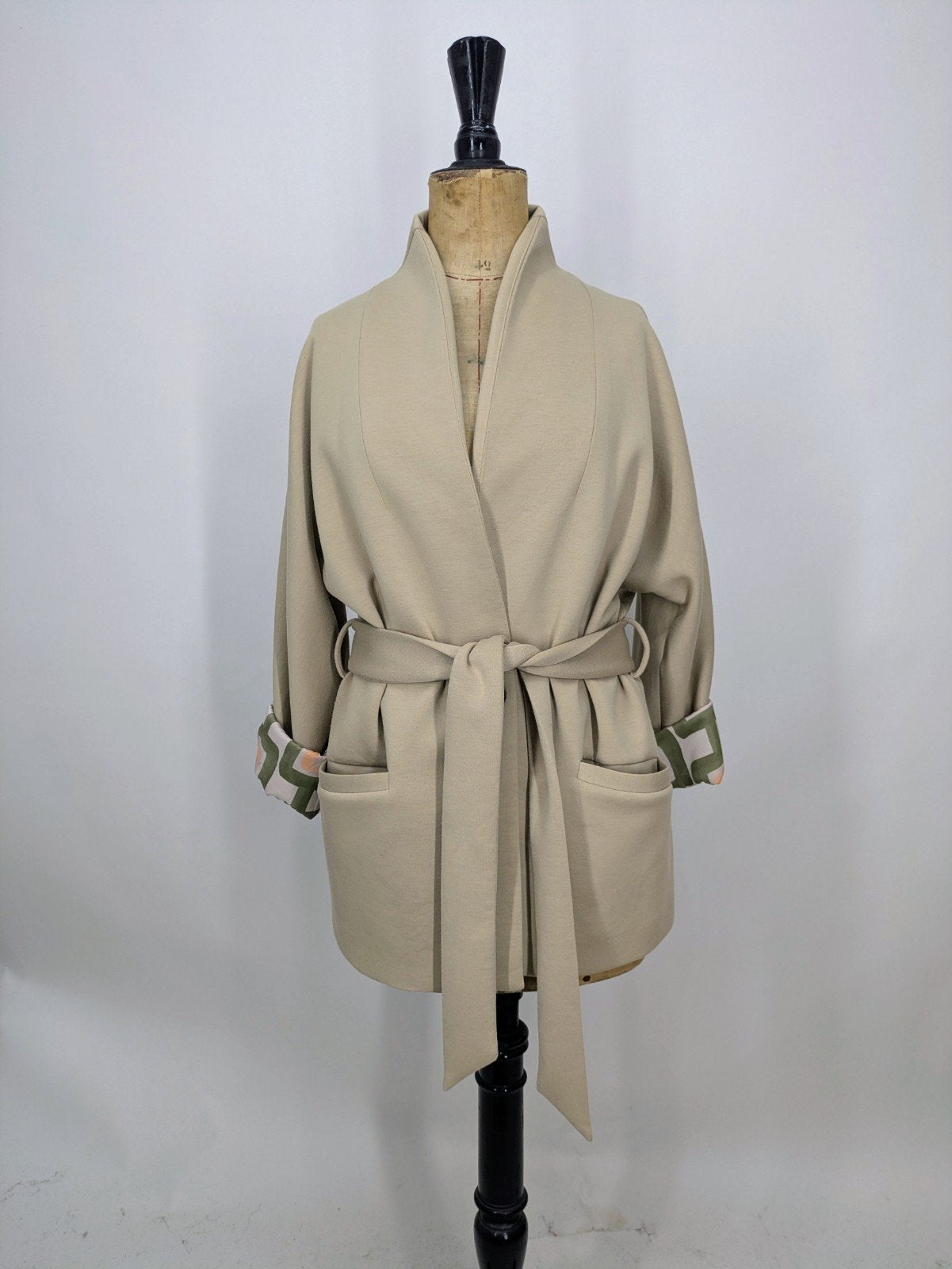 Giacomo The Jacket - beige jas met ceintuur, Maat 38/40 (M), Beige, Onbekend, Ophalen of Verzenden