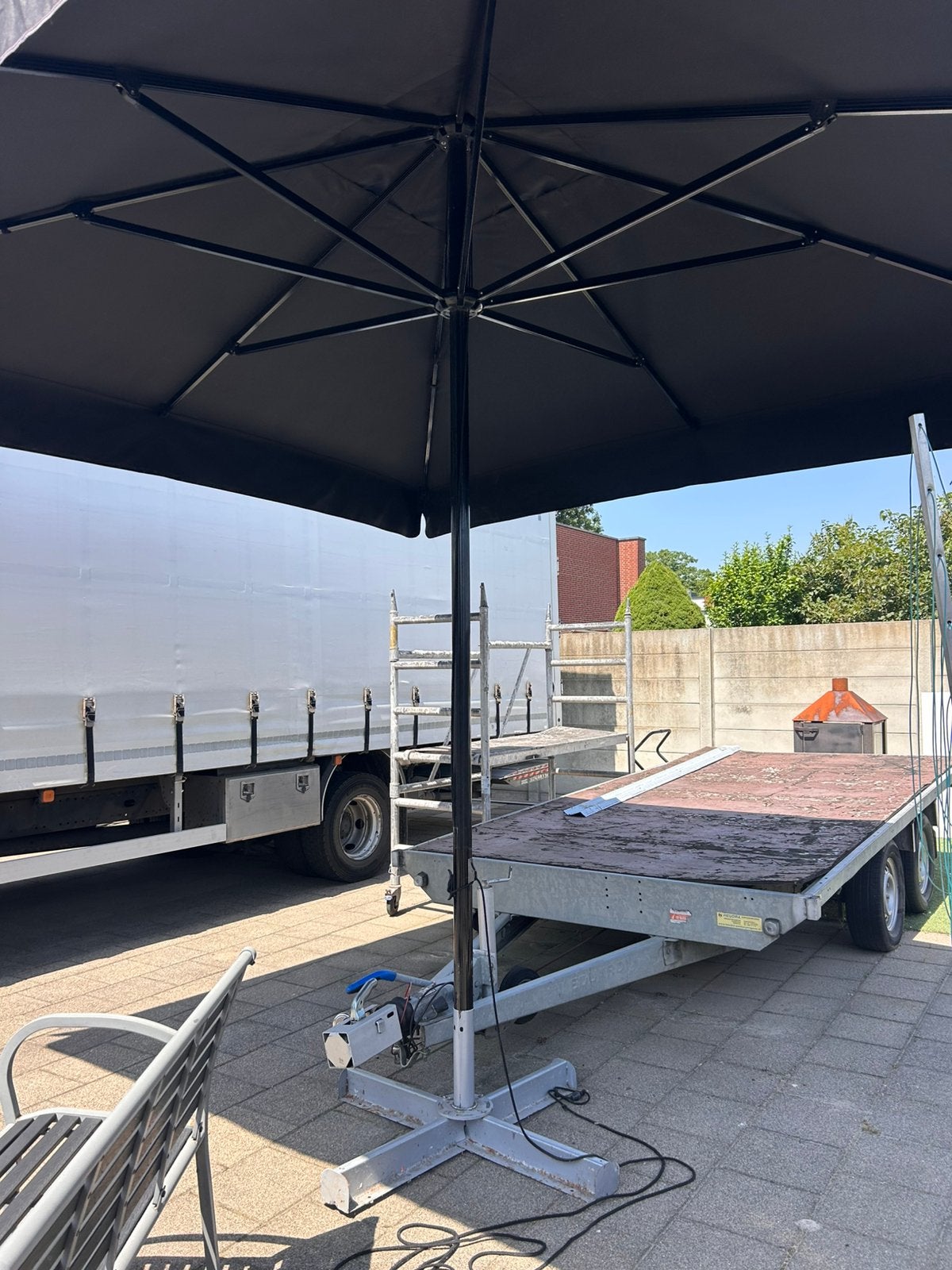 Terras parasol, Tuin en Terras, Parasols, Ophalen, Zo goed als nieuw, Zweefparasol