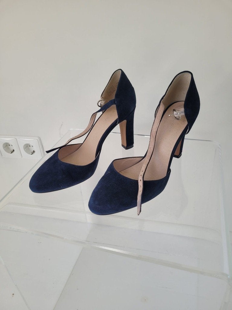 Suede pumps blauw, Pier One, Kleding | Dames, Schoenen met lage hakken, Blauw, Ophalen of Verzenden, Zo goed als nieuw