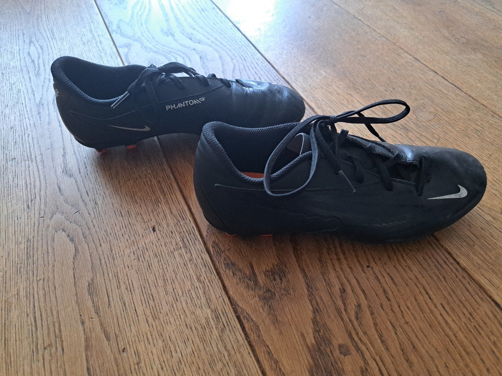 Nike Phantom GT voetbalschoenen - Maat 38.5, Maat XS of kleiner, Ophalen of Verzenden, Gebruikt, Schoenen