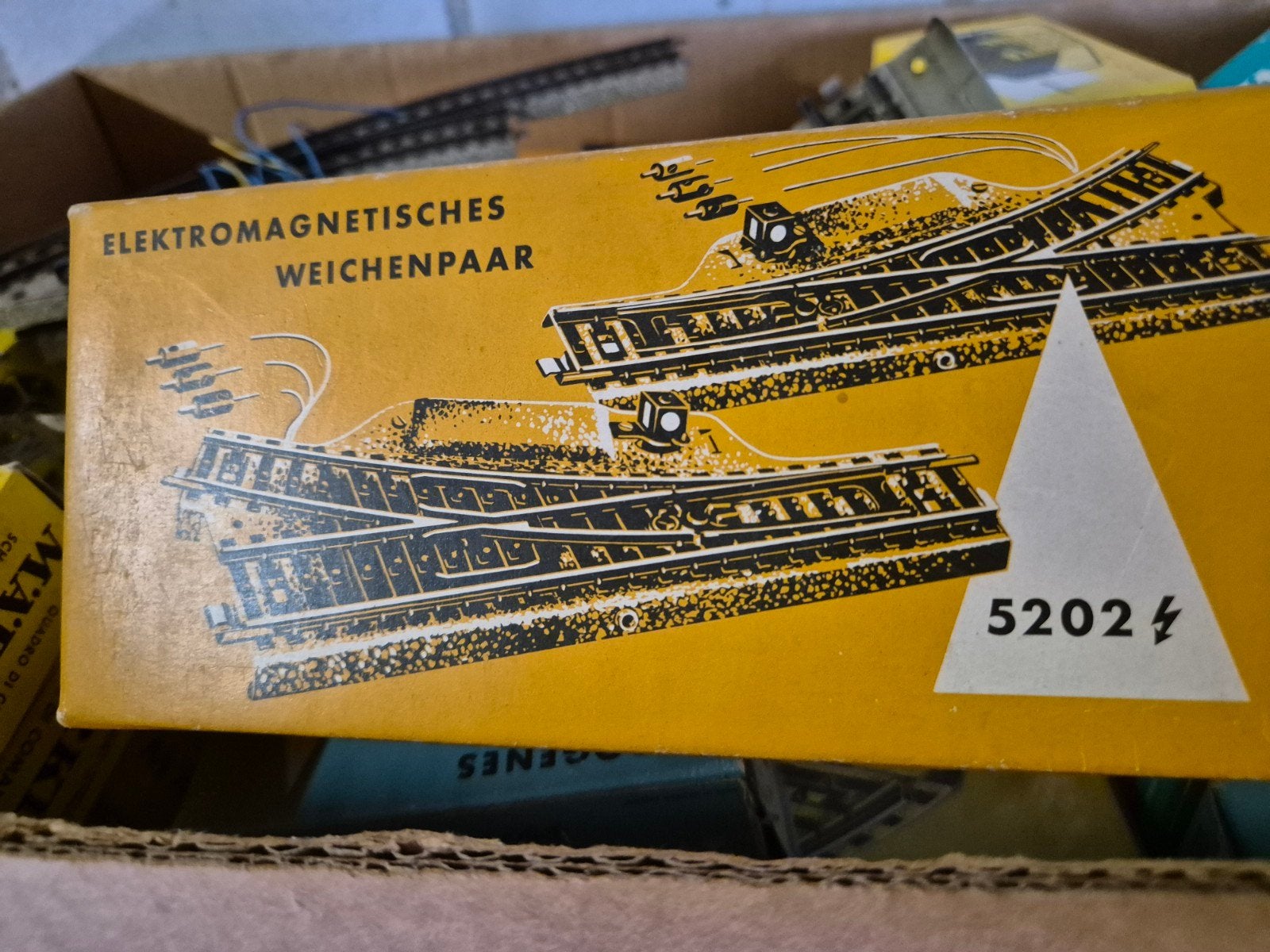 Grote partij Märklin H0 rails, bruggen en toebehoren, Hobby en Vrije tijd, Ophalen of Verzenden