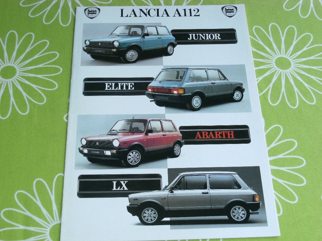 Autofolders Lancia uit de jaren 80 / 90, Boeken, Ophalen of Verzenden, Zo goed als nieuw, Overige merken