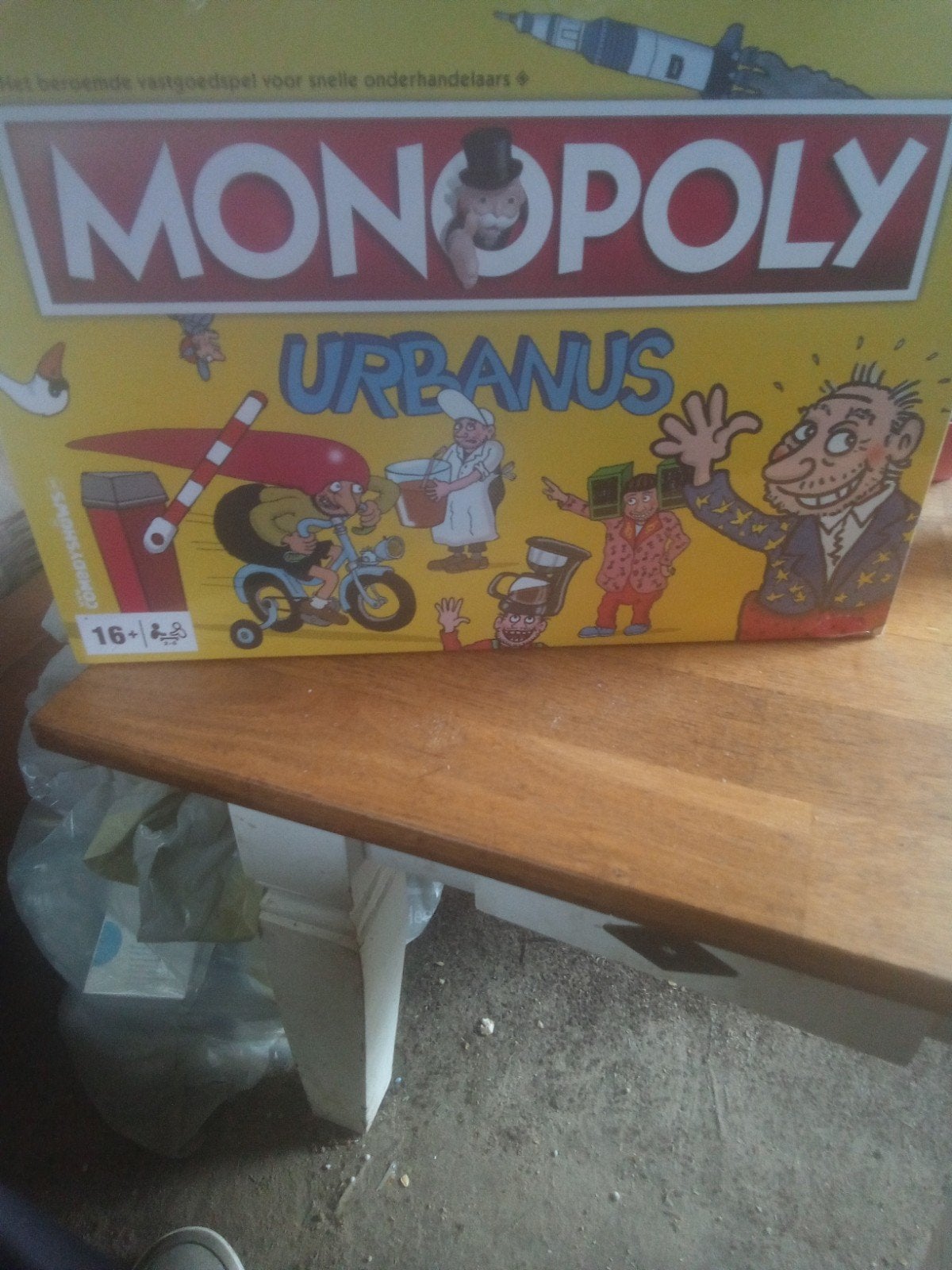 Monopoly Urbanus - Het beroemde vastgoedspel, Ophalen of Verzenden