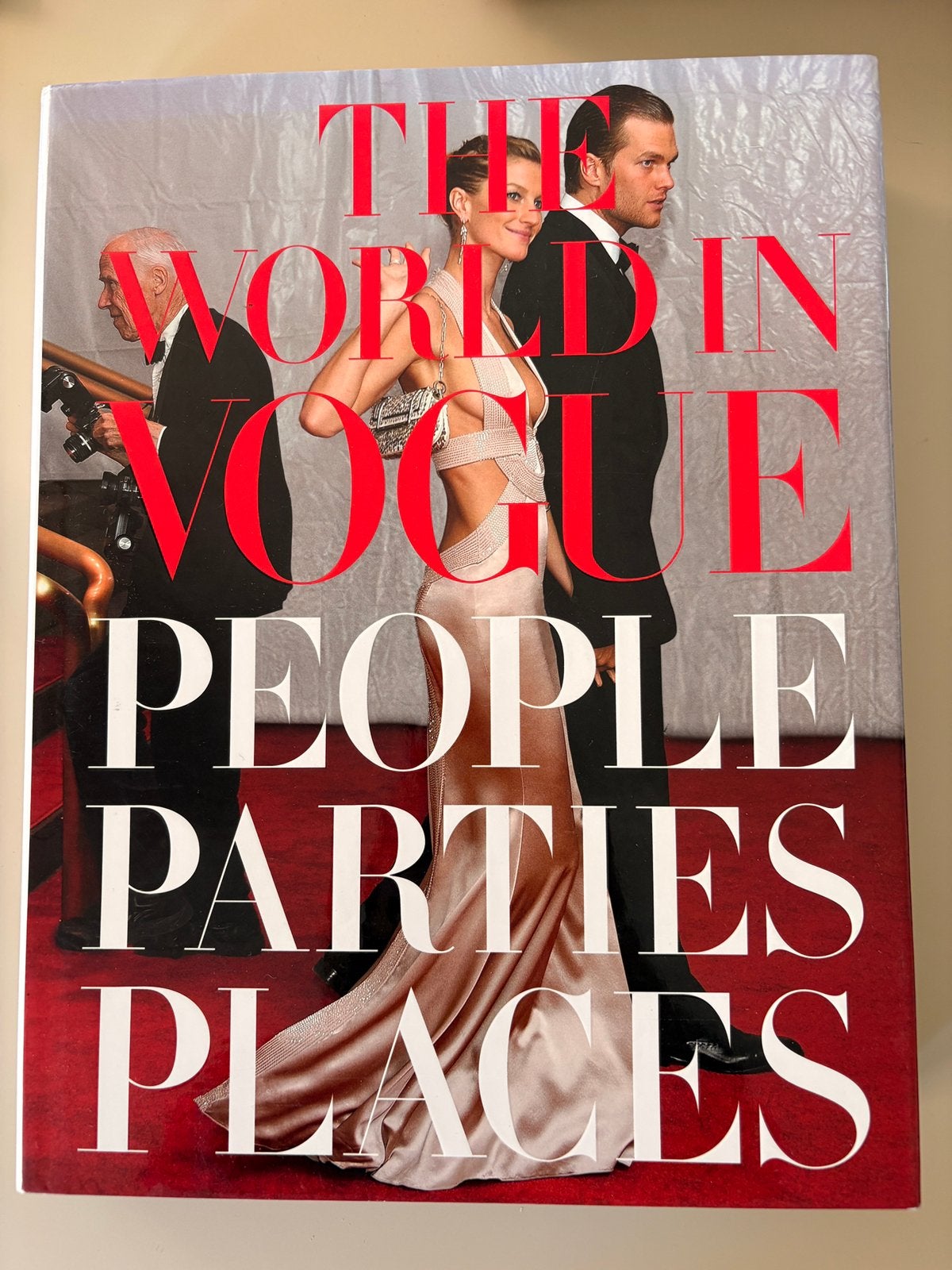 The world in Vogue - People Parties Places, Boeken, Mode, Ophalen, Zo goed als nieuw, Mode algemeen