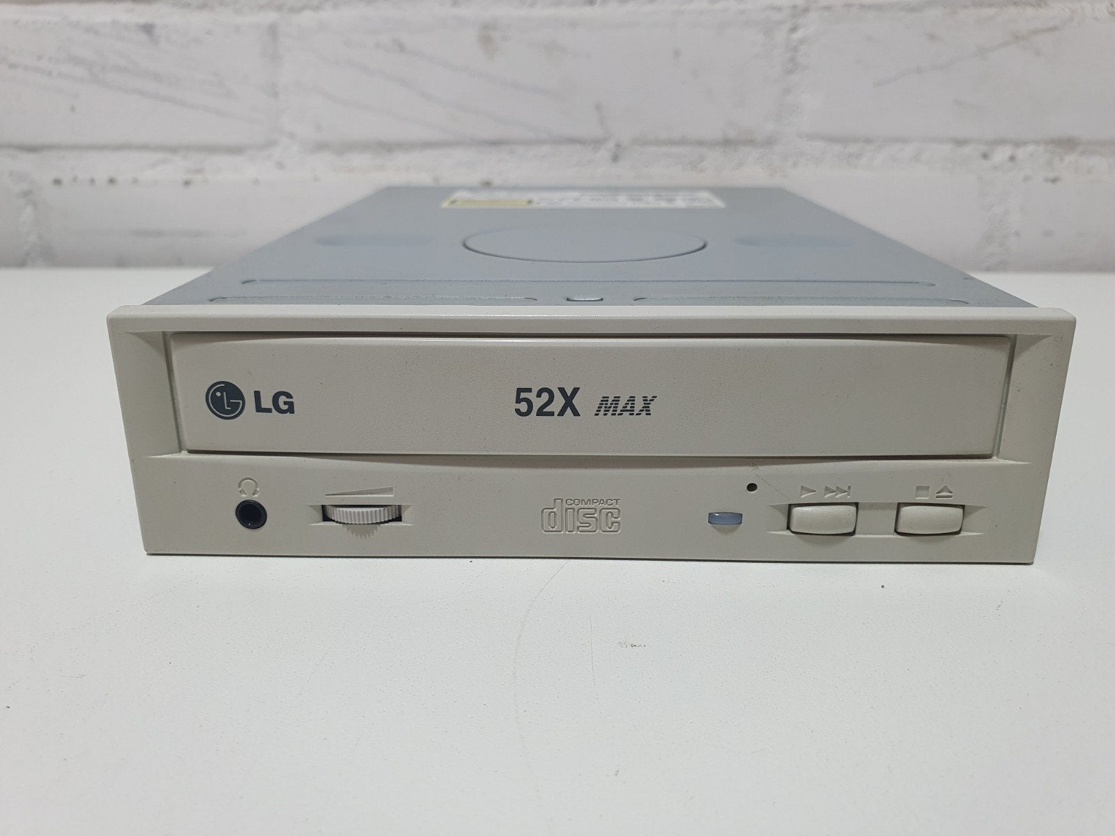 LG CRD-8521B CD-ROM/R/RW Drive 52x IDE – 2001, Computers en Software, Optische drives, Intern, ., Ophalen of Verzenden, Zo goed als nieuw