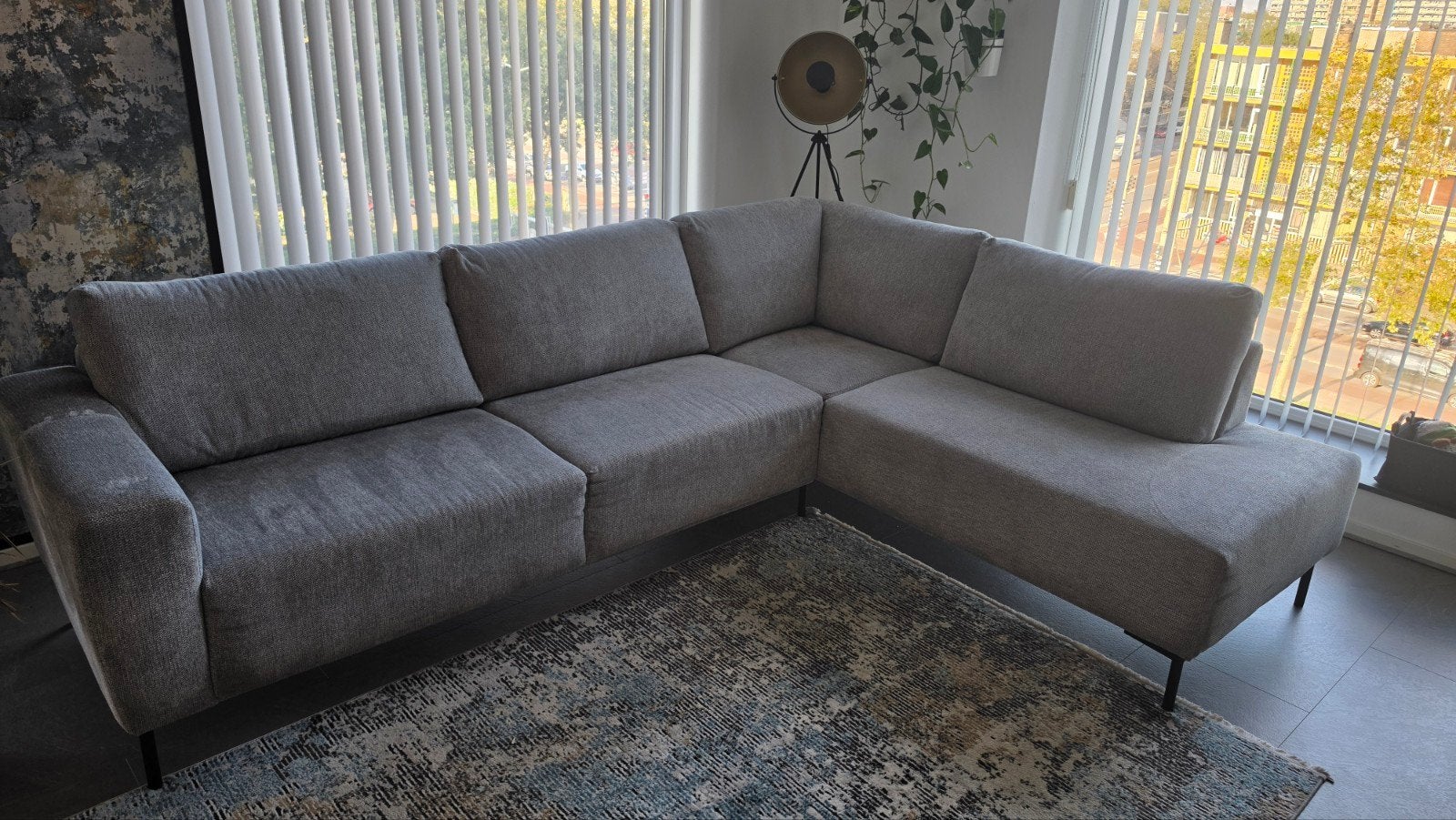 Grey corner sofa/ hoekbank Deventer Woonexpress, 275x205cm, Ophalen, Zo goed als nieuw, Stof