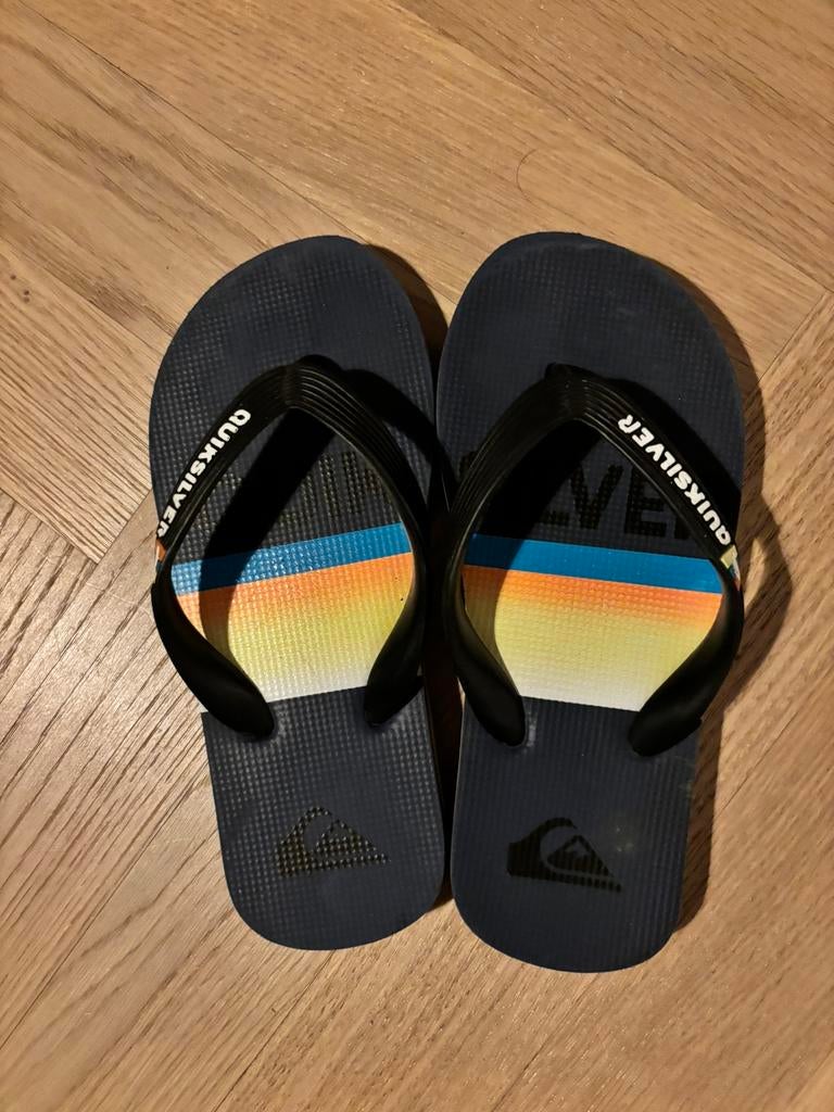 Quicksilver kinder slippers maat 33, Kinderen en Baby's, Kinderkleding | Schoenen en Sokken, Jongen of Meisje, Overige typen, Ophalen of Verzenden