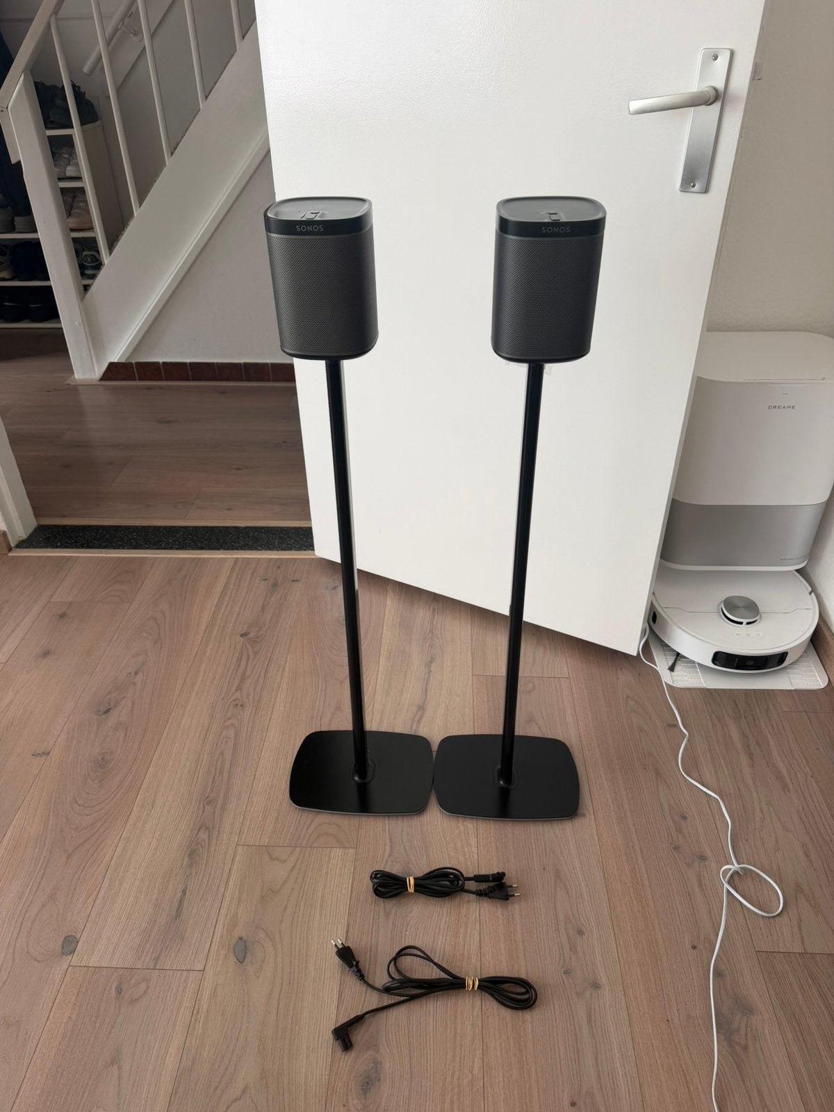 sonos play 1 speakers + standaard bijna nieuw, Audio, Tv en Foto, Luidsprekers, Ophalen of Verzenden, Zo goed als nieuw, Minder dan 60 watt