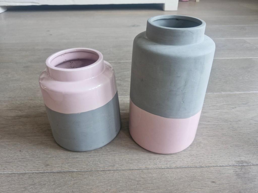 2 Vazen roze /grijs, Ophalen of Verzenden, Zo goed als nieuw, Overige kleuren, Overige materialen