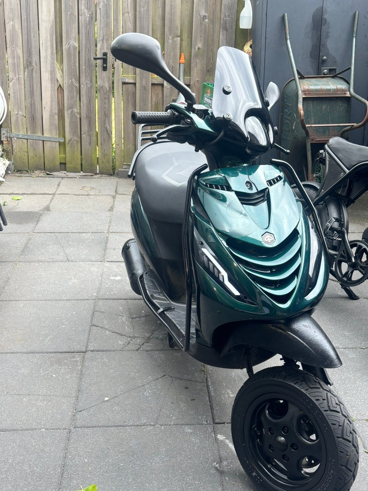 Piaggio Zip 80cc, Ophalen, Zip, Zo goed als nieuw, Benzine
