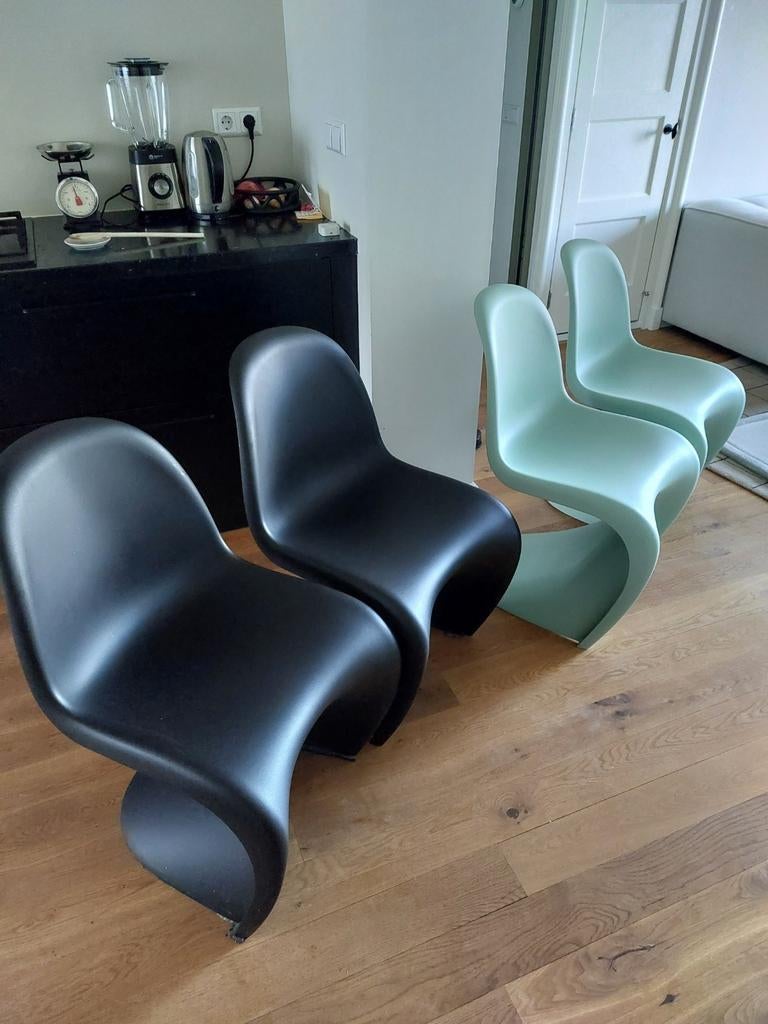 Set Vitra Panton Chairs – Soft Mint & Deep Black (Origineel), Ophalen, Zo goed als nieuw, 75 tot 100 cm, 50 tot 75 cm
