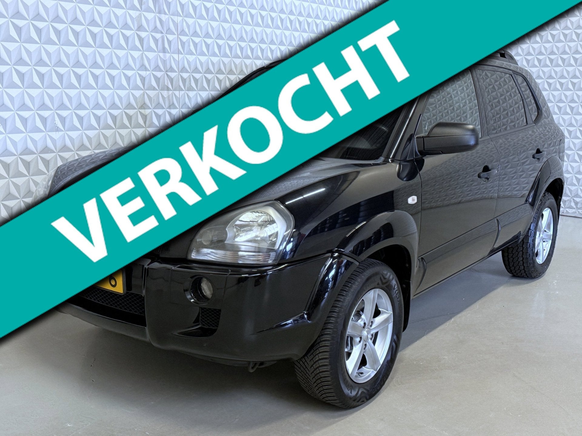 Hyundai Tucson 2.0i Dynamic Executive / KOPPELING KOMT ER AA, Gebruikt, 4 cilinders, Zwart, Origineel Nederlands