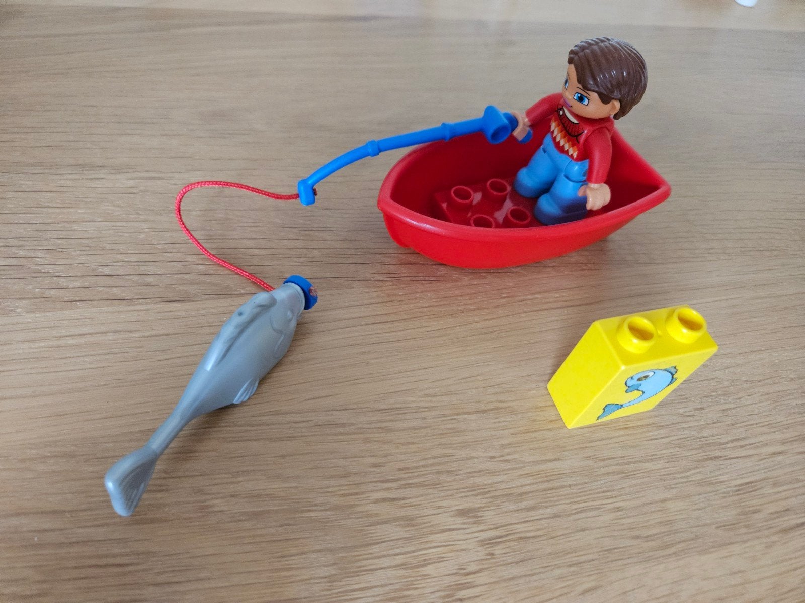 Duplo visser in bootje, Ophalen of Verzenden, Zo goed als nieuw