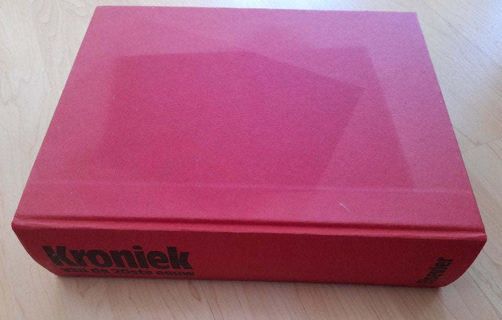KRONIEK VAN DE 20 STE EEUW, Ophalen of Verzenden, Gelezen