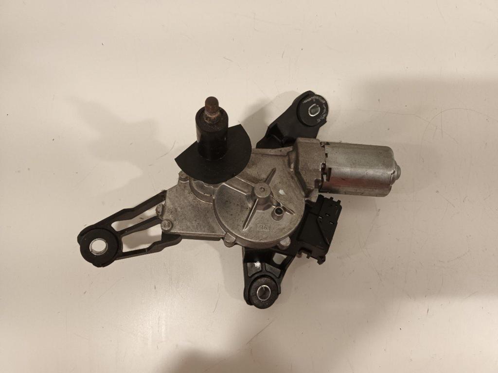 Ruitenwissermotor achter Toyota Yaris, Onderdelen@venauto.nl, Van der Ven Autorecycling B.V., Gebruikt, Ettenseweg 76, 4706 PB Roosendaal, The Netherlands