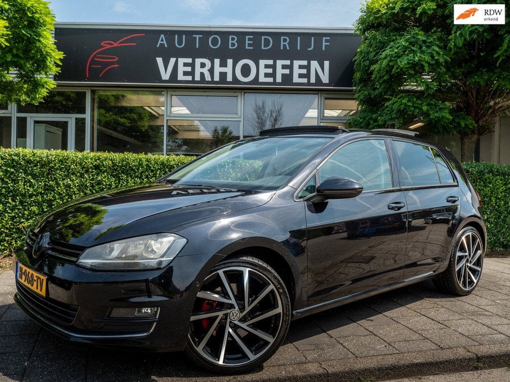 Volkswagen Golf 1.4 TSI ACT Highline | PANORAMADAK | MASSAGE, Auto's, Volkswagen, Gebruikt, 4 cilinders, Leder en Stof, Zwart