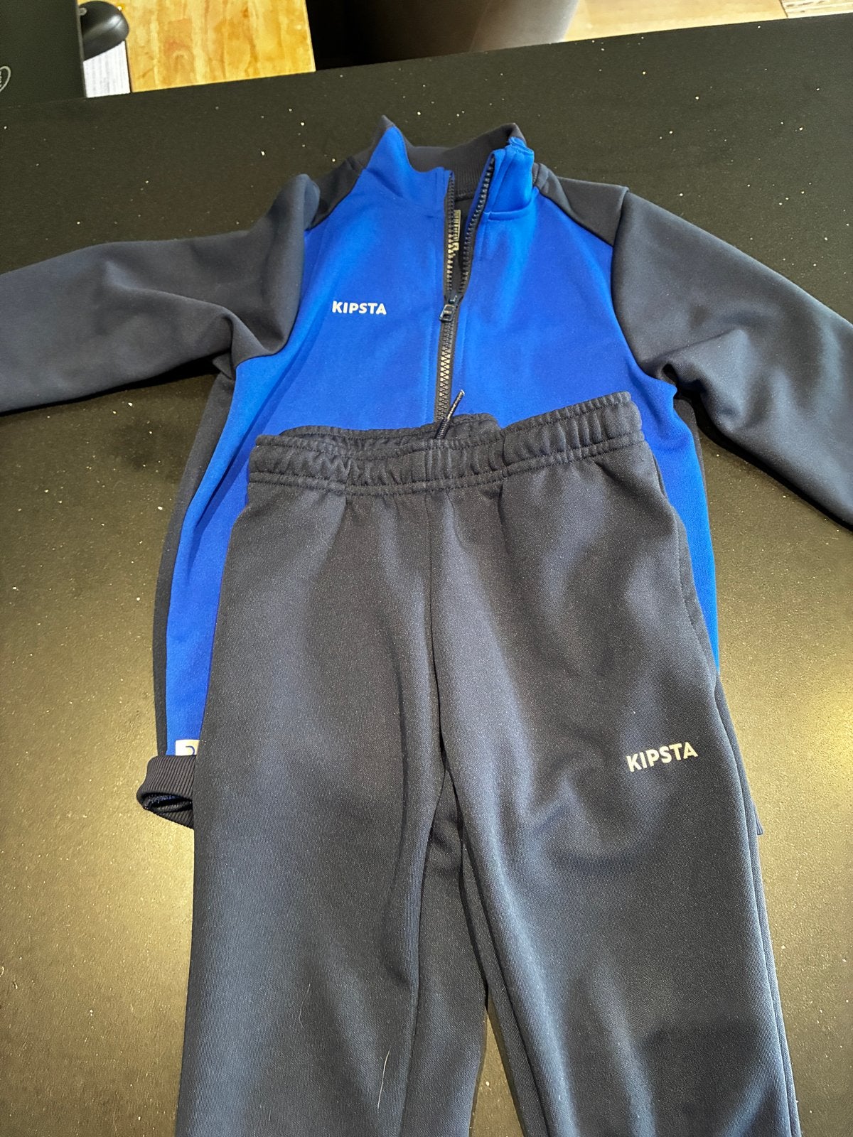 Kipsta trainingspak 5-6 jaar (maat 113-122 cm), Ophalen of Verzenden, Zo goed als nieuw, Maat 116