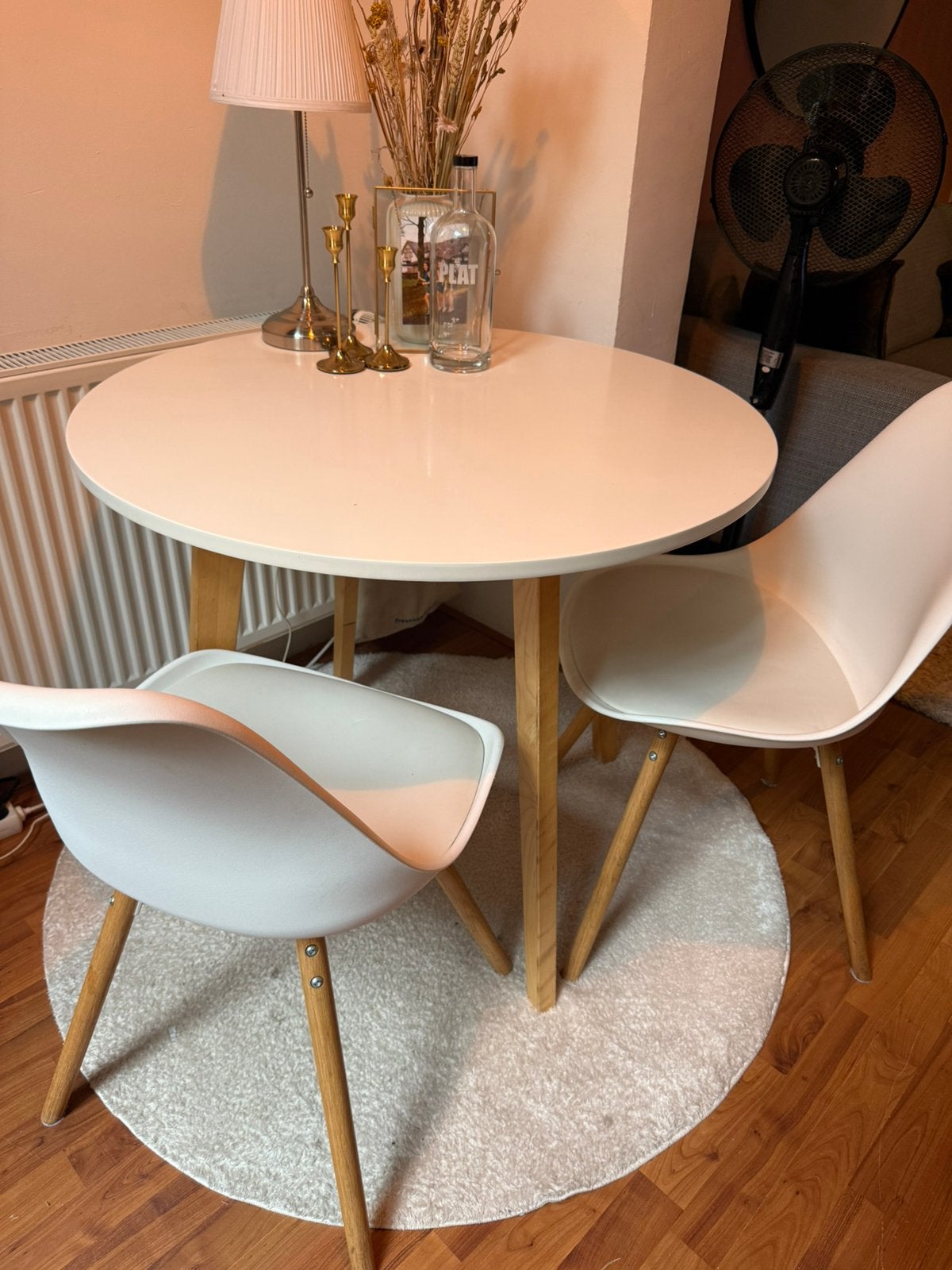 2 witte stoelen met houden poten, Ophalen, Kunststof, Gebruikt, Twee
