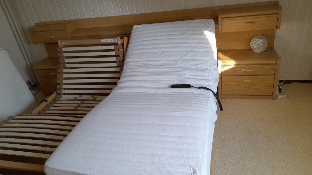 2 persoonsbed met elektrische lattenbodem, Huis en Inrichting, Slaapkamer | Bedden, Ophalen, 90 cm, Tweepersoons, 200 cm