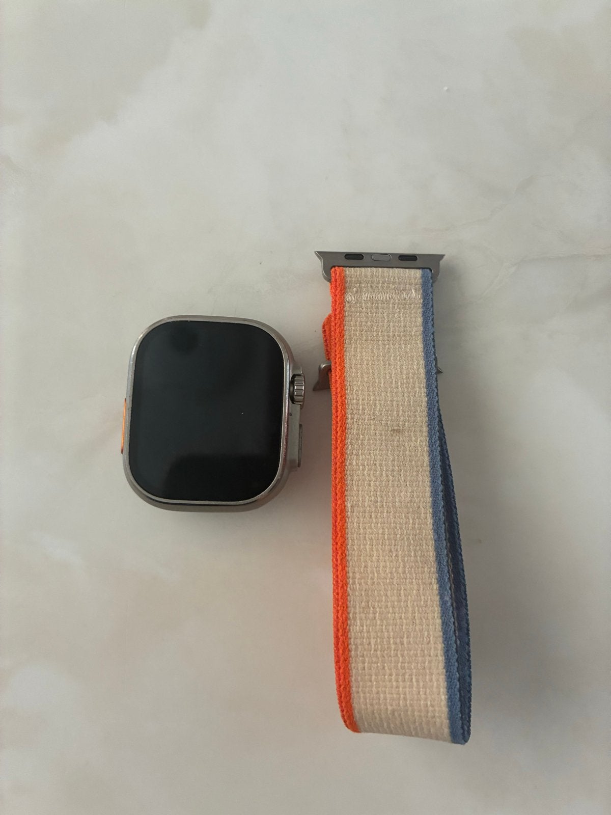 Apple Watch Ultra 2 - Gaat niet aan, gelocked, IOS, Ophalen of Verzenden, Waterdicht, Zilver
