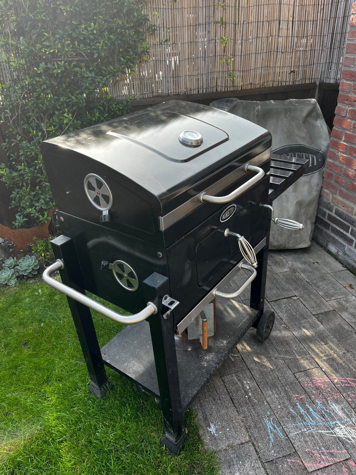 Boretti Carbone bbq incl houtskool, Ophalen, Gebruikt