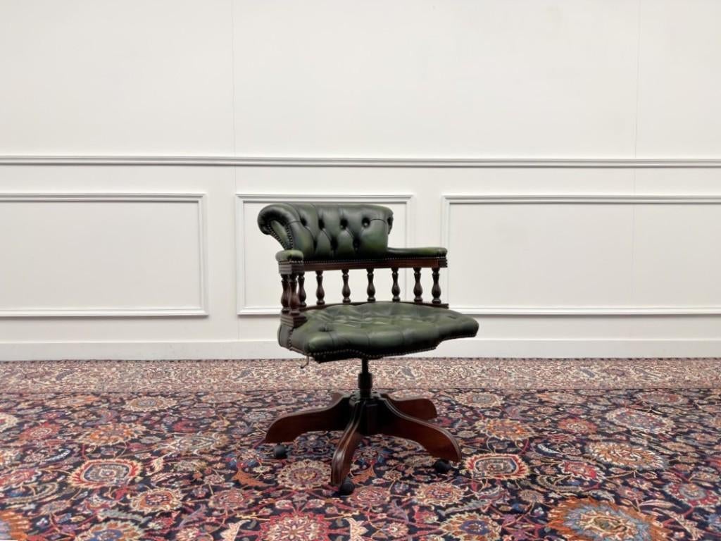 Klassiek Engels Chesterfield Bureaustoel, Ophalen