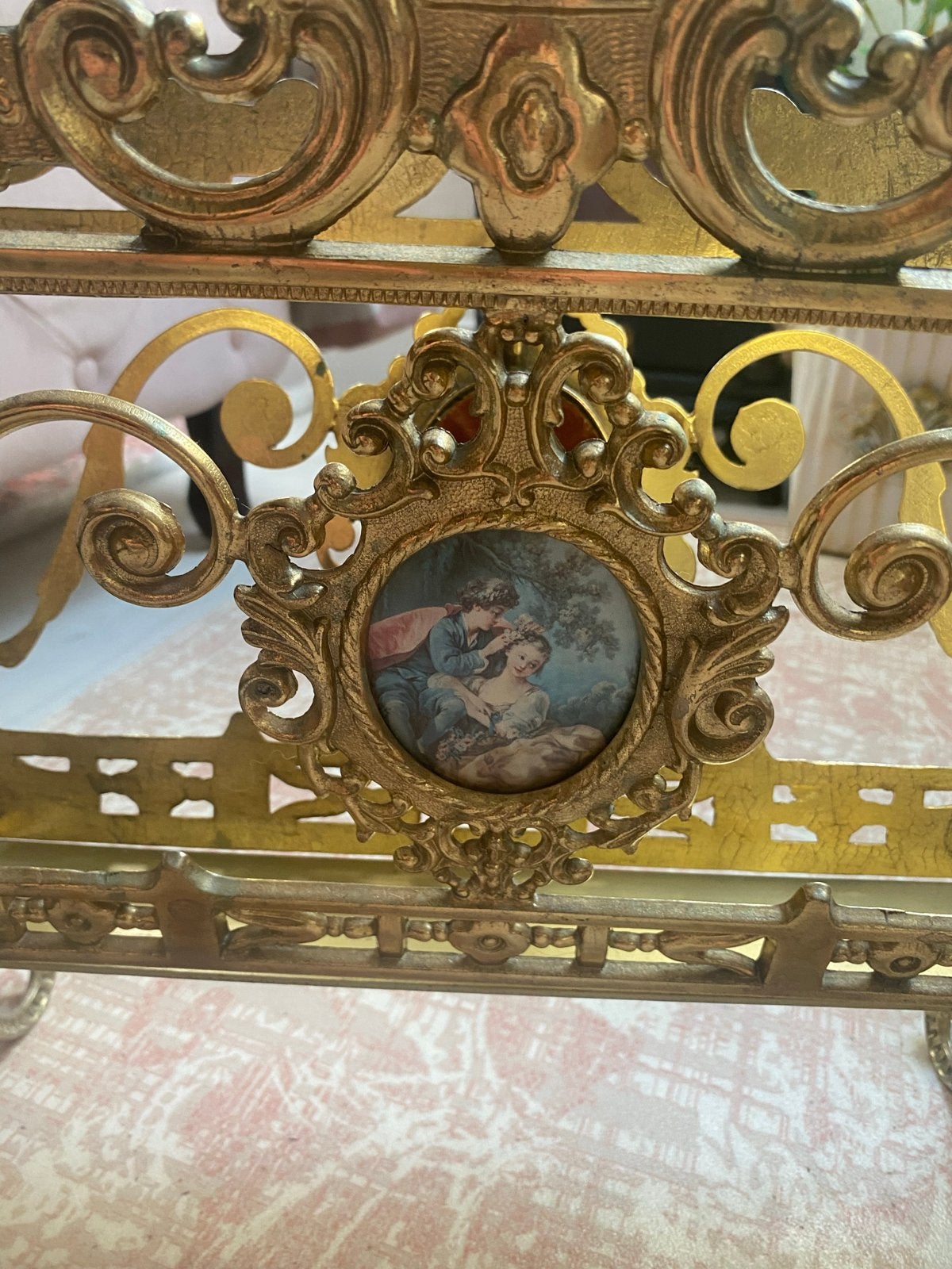 Antieke Gouden Tijdschriftenrek met Barok Decoratie, Ophalen