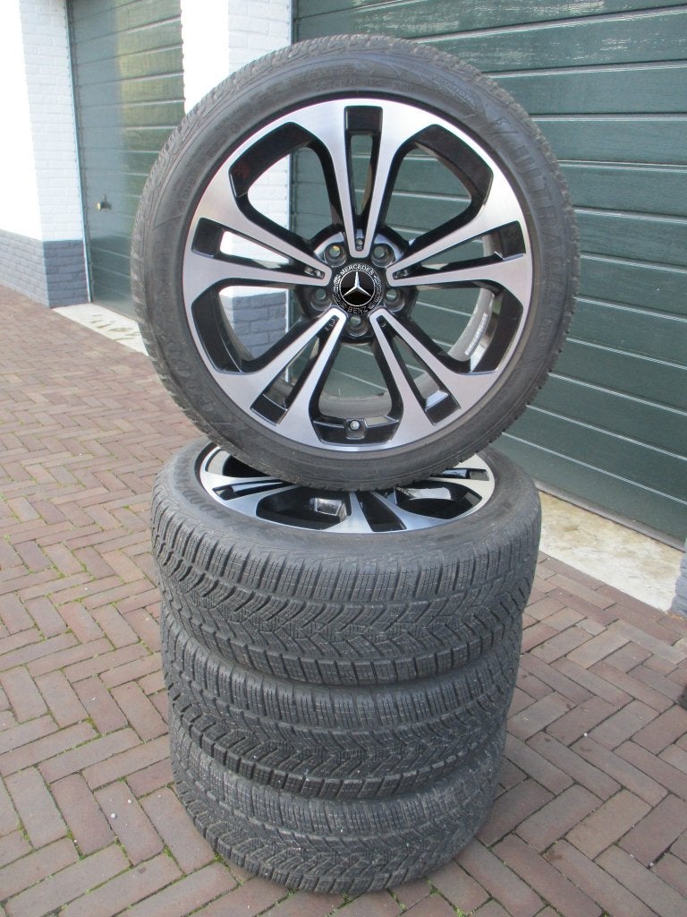 Orig. Mercedes C-Klasse 18 inch winterbanden W206 tpms NWST, Auto-onderdelen, 18 inch, Gebruikt, Banden en Velgen, Personenwagen