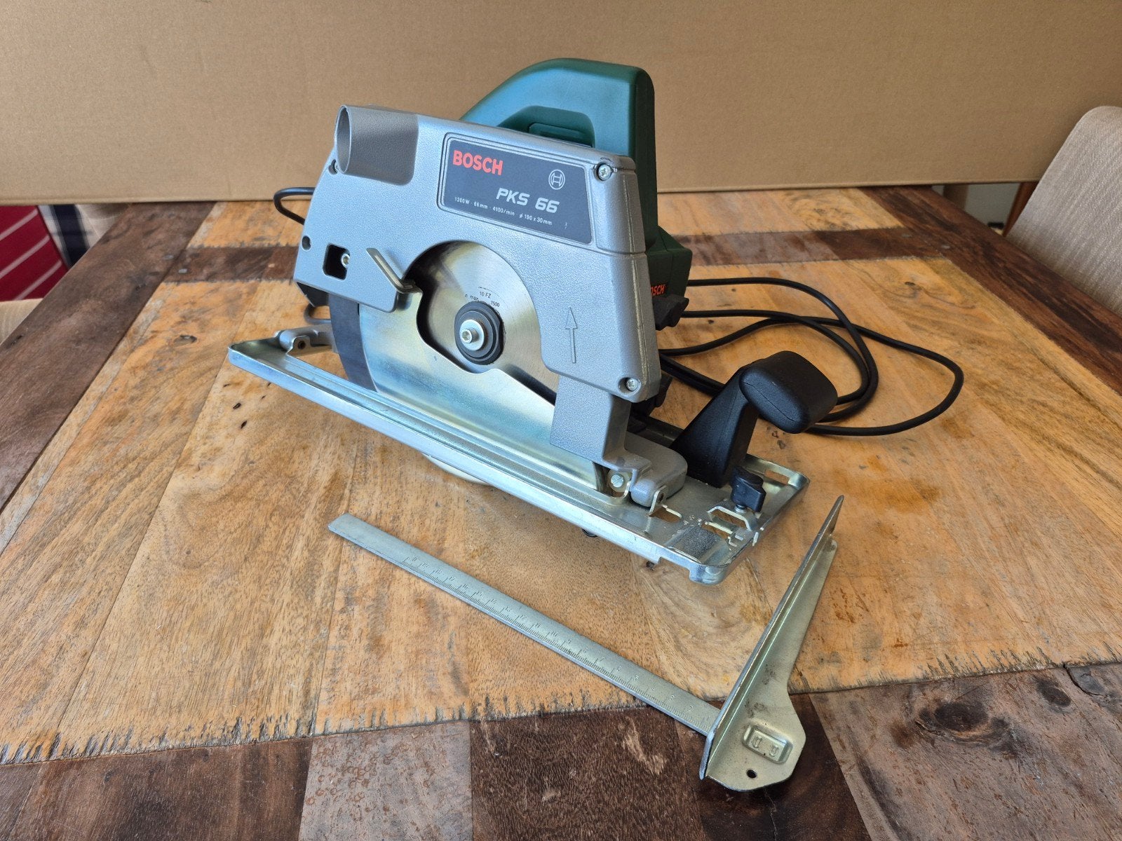 Bosch PKS 66 Cirkelzaag - Krachtig en Betrouwbaar, Gebruikt, Cirkelzaag, 70 mm of meer, Ophalen of Verzenden
