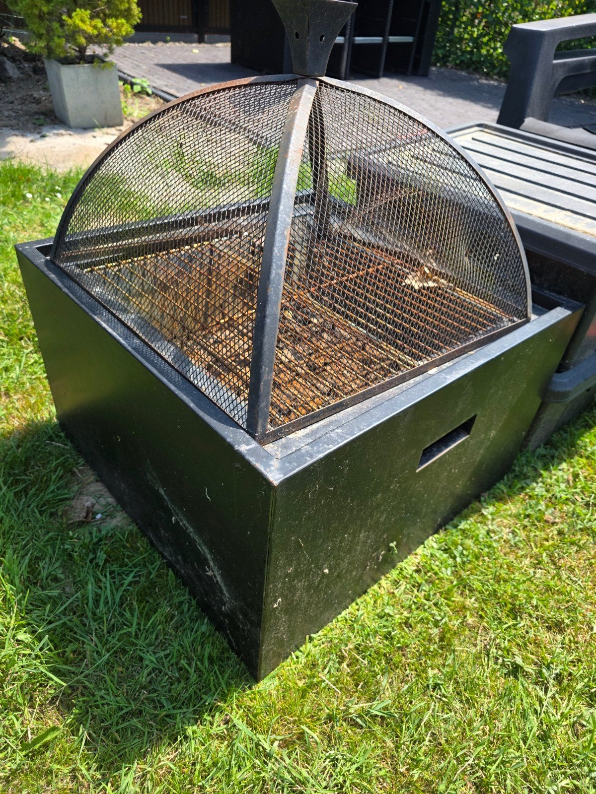 BBQ 60x60 cm, 37 cm hoog, Tuin en Terras, Ophalen, Gebruikt