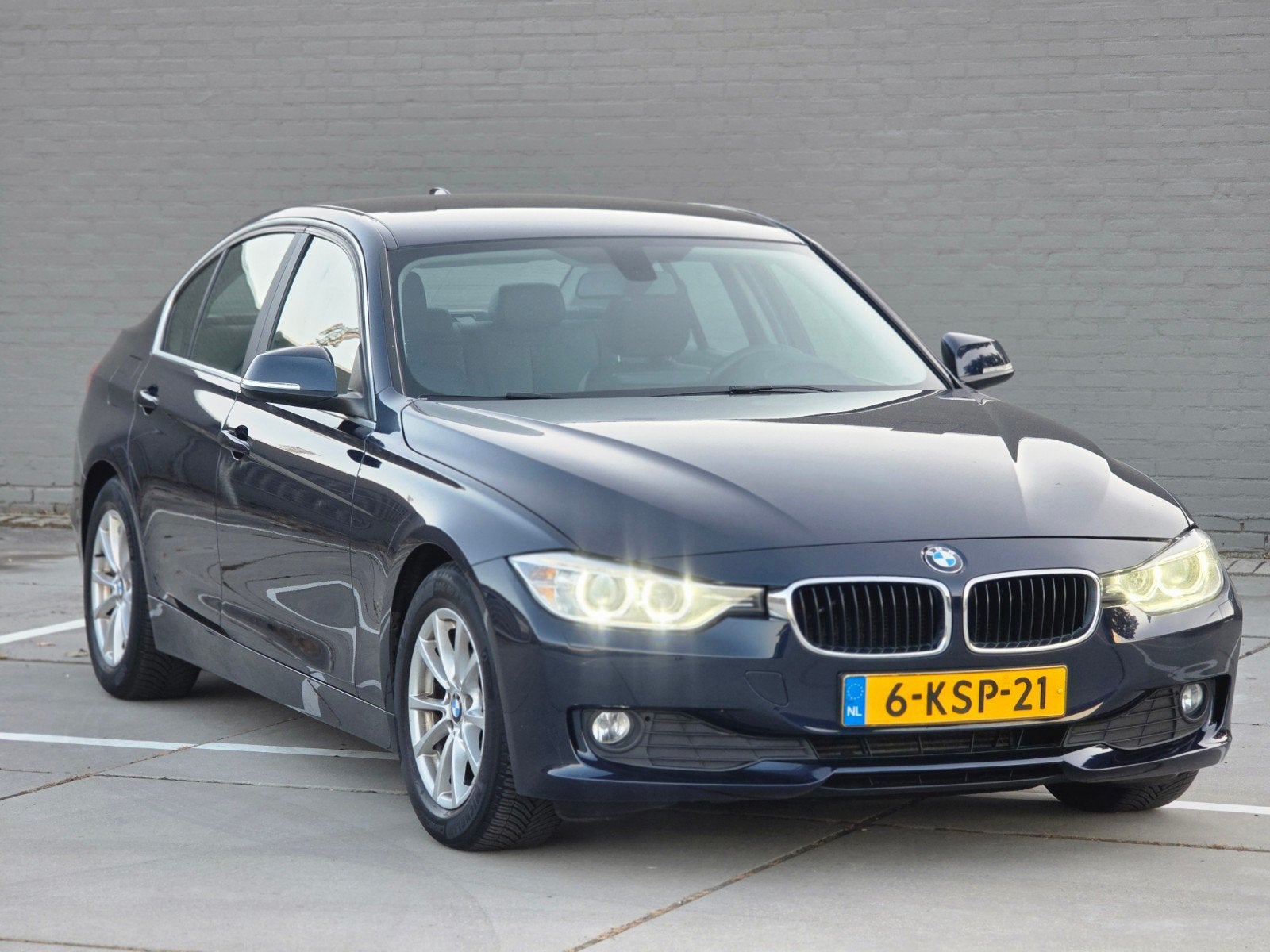 BMW 3-Serie 1.6 320I 125KW EDE 2013 Blauw, Achterwielaandrijving, 4 cilinders, Blauw, Handgeschakeld